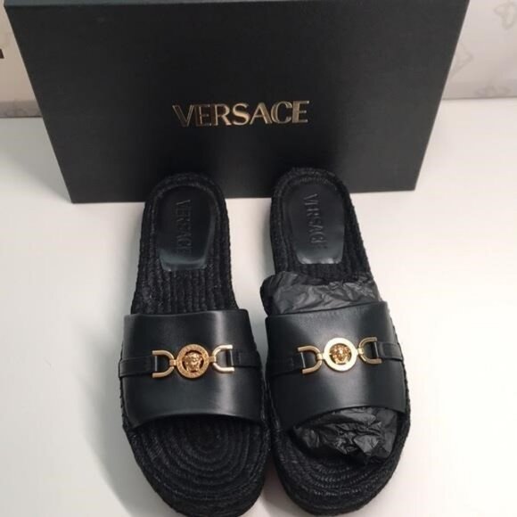 New Authentic Versace Summer Slides – Premium Leather, Gold-Tone Logo - Picture 1 of 10
